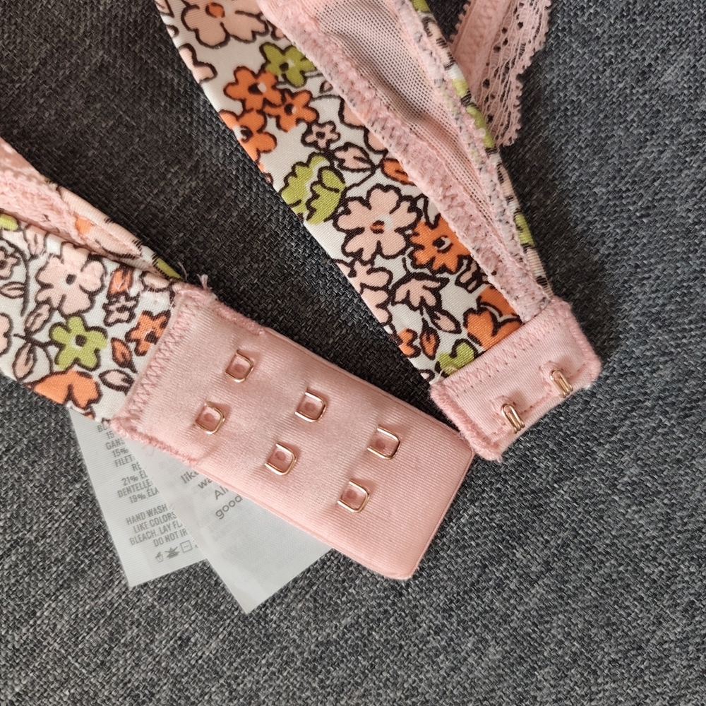 Bralette Small - Picture 9 of 9
